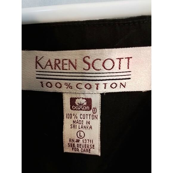 Karen Scott Scott ;Christmas Vest - Picture 8 of 8